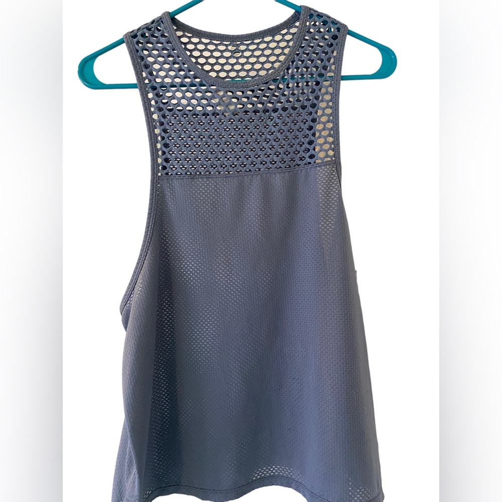 Blue Uniquely by Lorna Jane active top